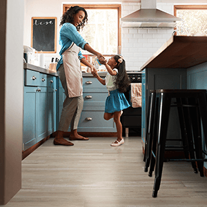 Mother and daughter on Seaboard Oak
