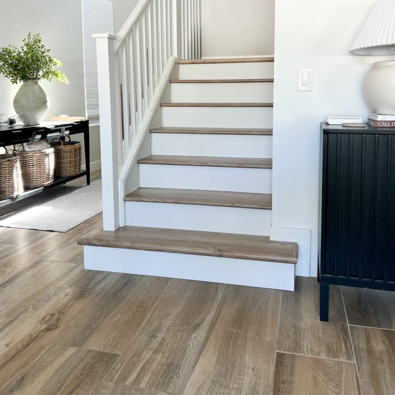 Oyster Isle Stair Tread w/ Cap-3
