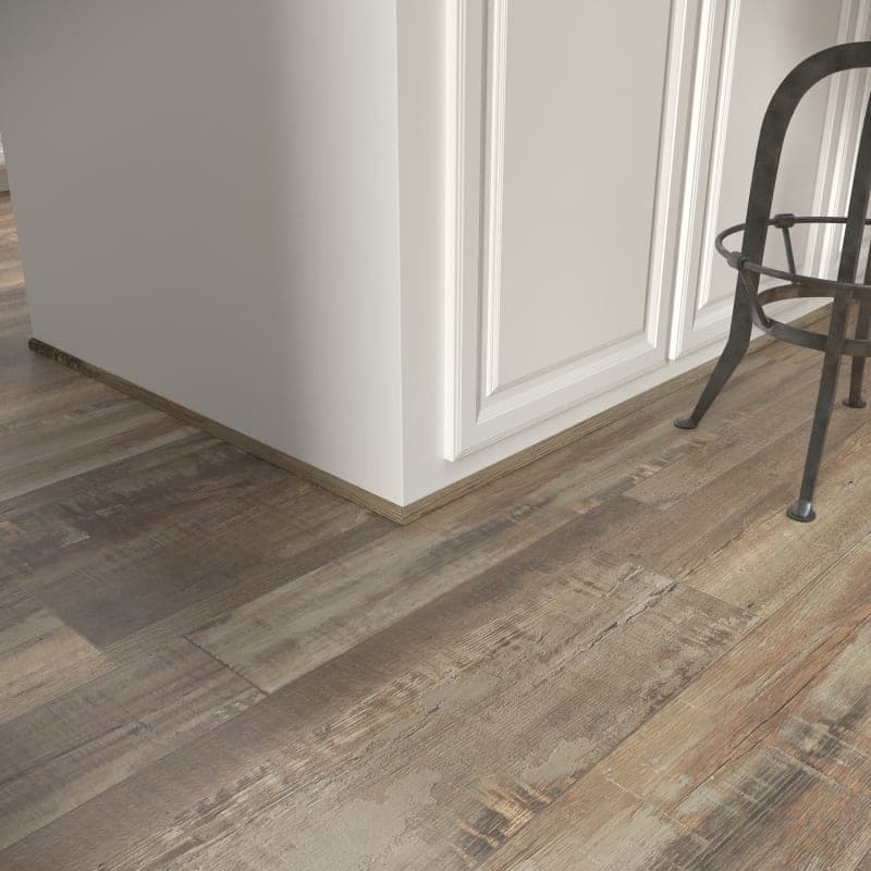 Redefined Pine Cali Vinyl Quarter Round Classic